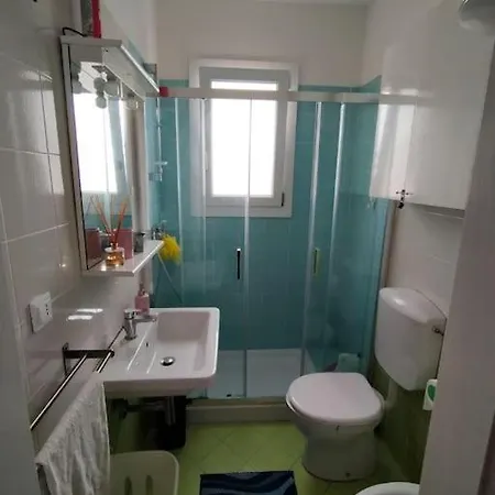 50 Mt Dalla Zona Vicinanze Piazza Marconi *
