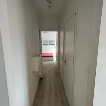 Apartment 50 Mt Dalla Zona Vicinanze Piazza Marconi